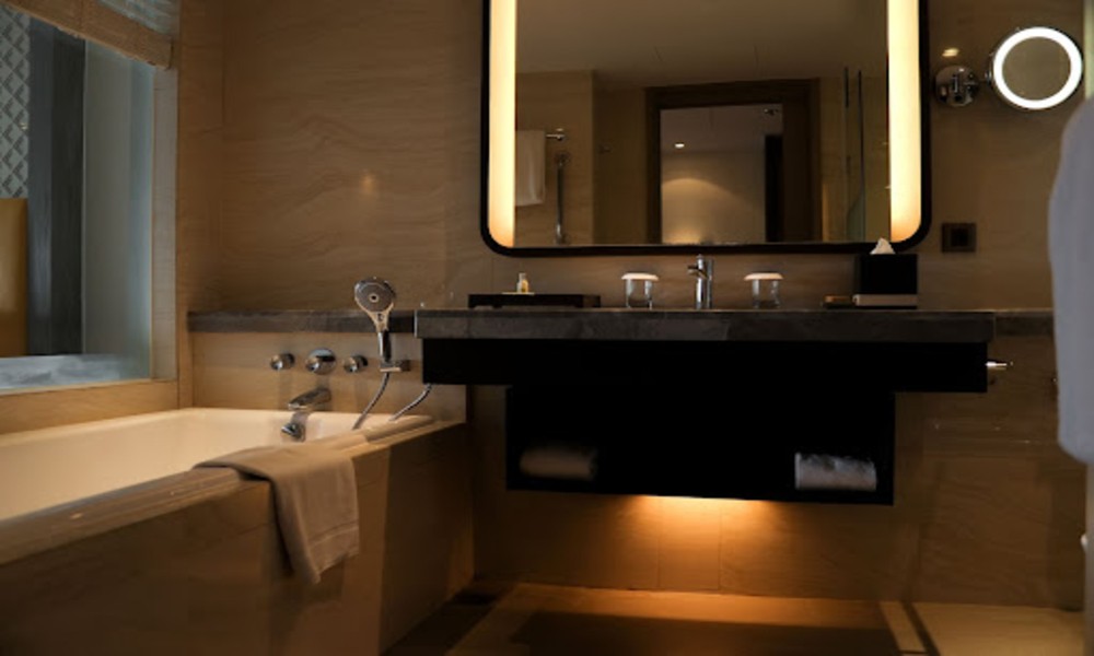 Good lighting your bathroom needs