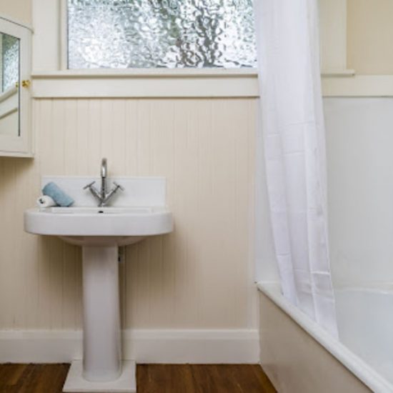 Ideas To Maximize your Small Bathroom in 2023